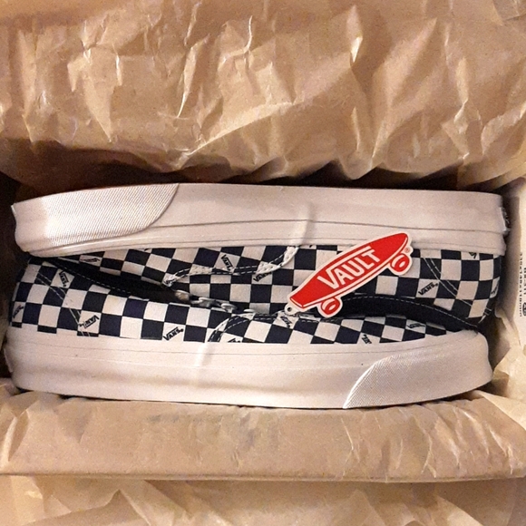 Vault by Vans OG Authentic Checkerboard *NWT* - Picture 7 of 11